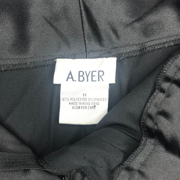 Low Rise Pants - Picture 4 of 4